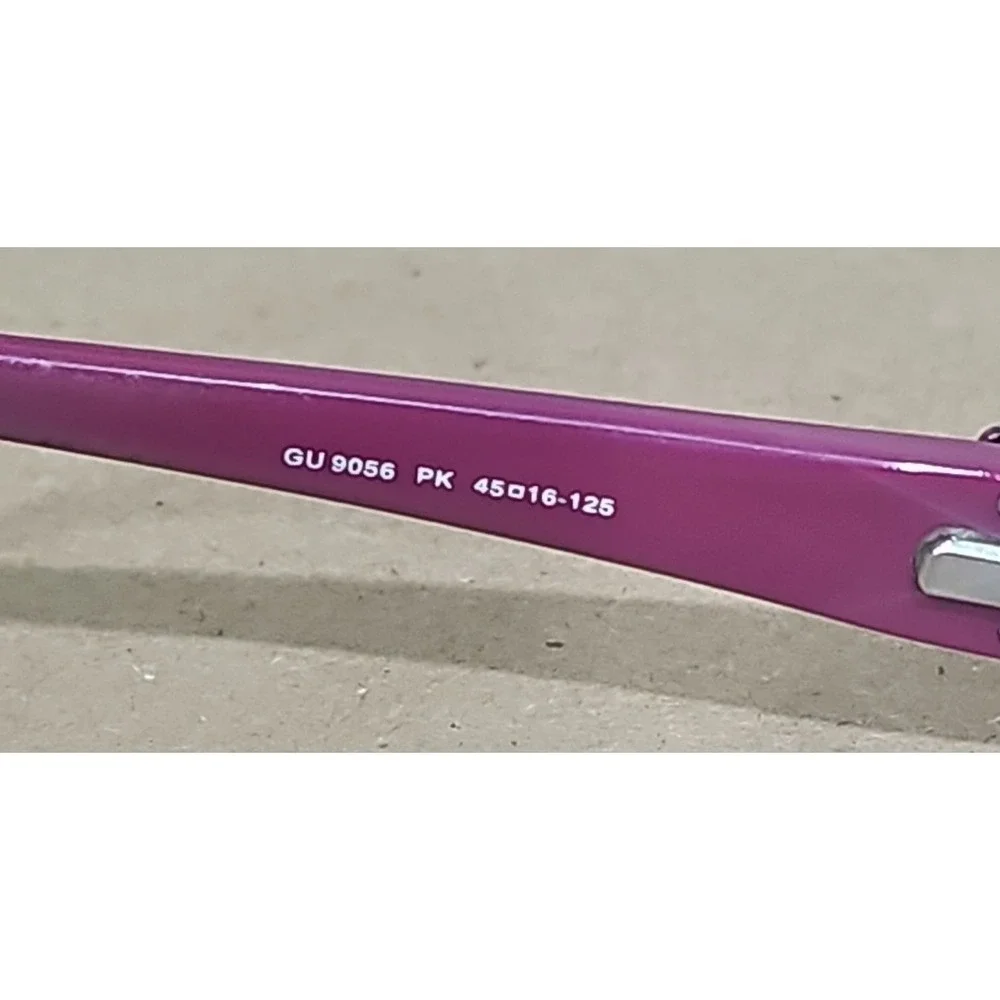 Guess gu 9056